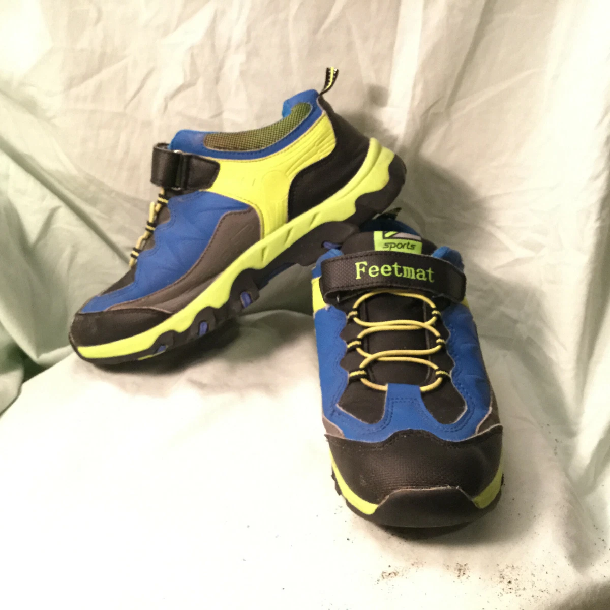 Where are sales feetmat shoes made