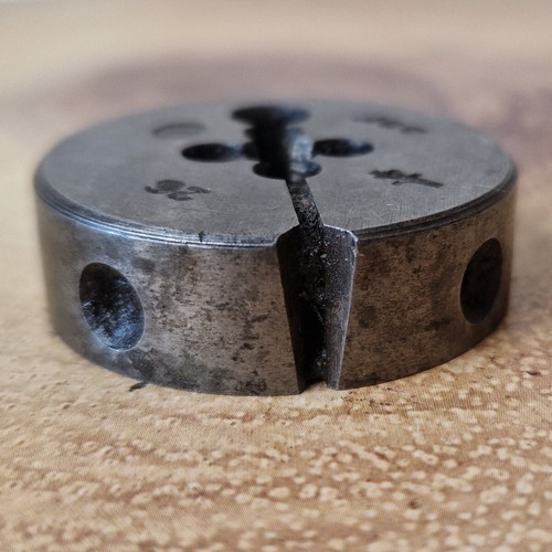 B.S.F 1/4" x 26 die Engineering Tool Made In England - Picture 5 of 10
