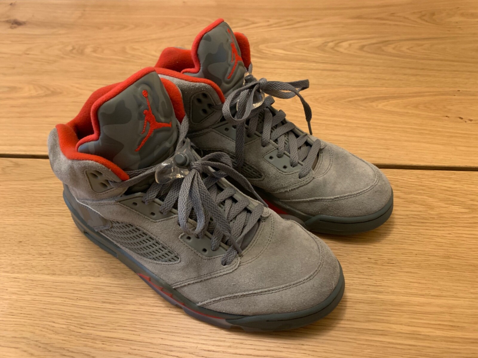 Nike Air Jordan 5 Retro Camouflage Grau/rot Gr.43 | eBay