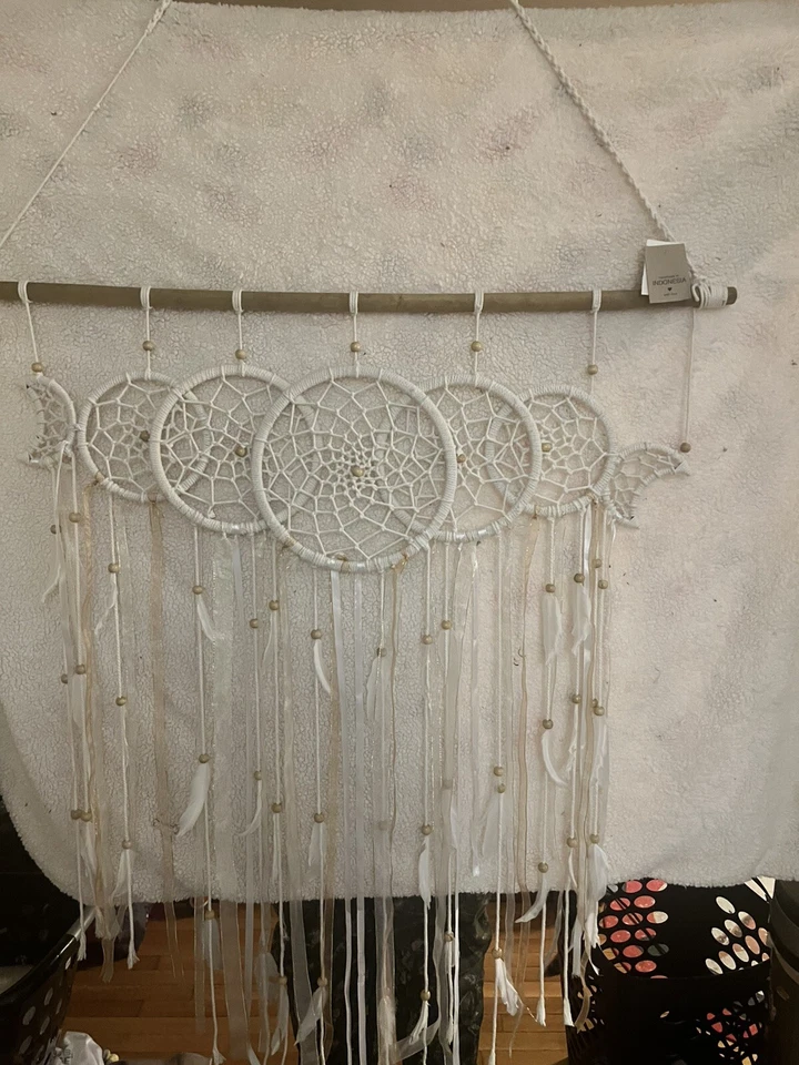 Large Dreamcatcher, Beige With Beads & Feathers, New w/tags, Handmade - Изображение 4 из 4