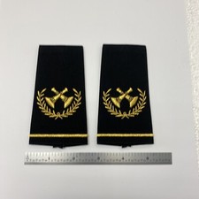 Fire Dept. Epaulettes, 2 Crossed Bugle In Wreath - Gold Embroidery On Black