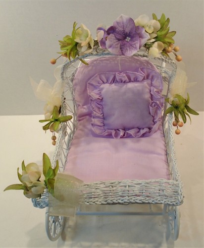 Doll Carriage Bed - Decorated White Metal and Wire fits dolls up to 8" - Picture 2 of 3