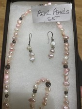 Prawdziwe perły róża różowy zestaw kolczyki bransoletka naszyjnik