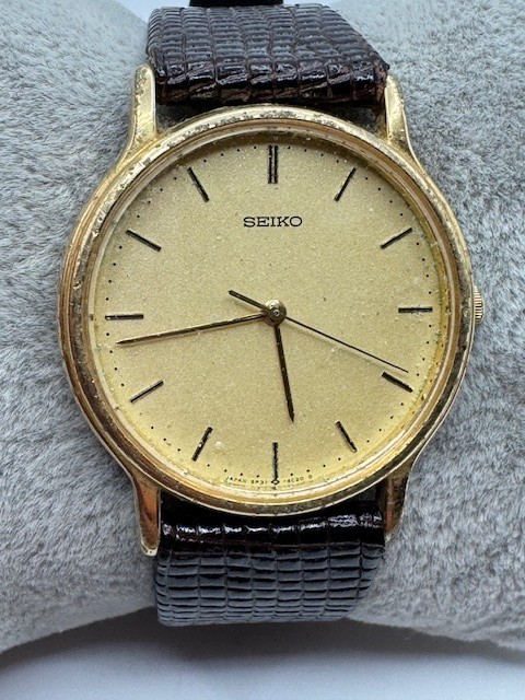 Vintage 5P31-6A3A Men's Seiko Tone New Chariot Gold Battery Quartz Watch - VintageWatches.PK Vintage 5P31-6A3A Men's Seiko Tone New Chariot Gold Battery Quartz Watch - vintagewatches.pk