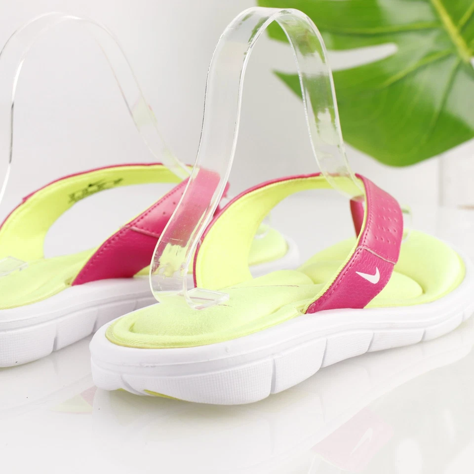 Женские удобные сандалии на ножках Nike размер 10 розовые неоновые стринги шлепанцы - Изображение 4 из 4