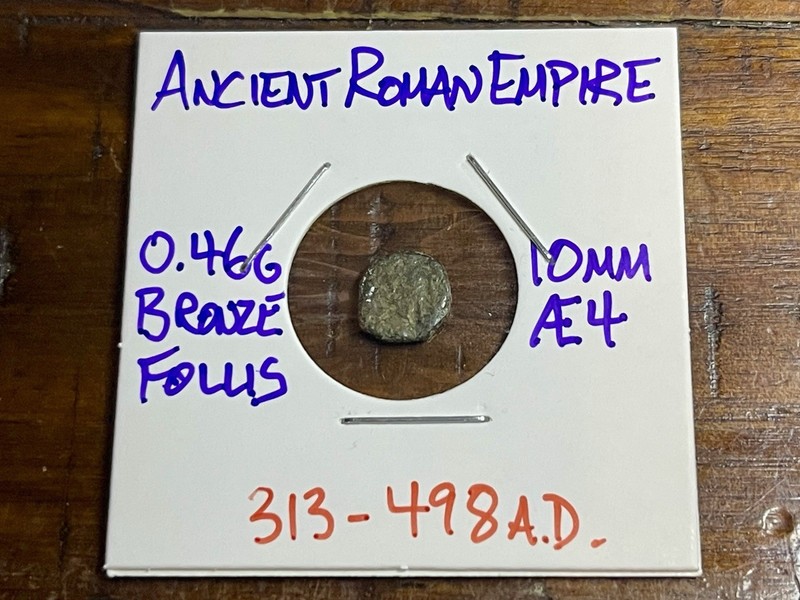 🔥 Ancient Rome-Æ4 Follis 313-498 AD (Victory Holding Up Wreath)