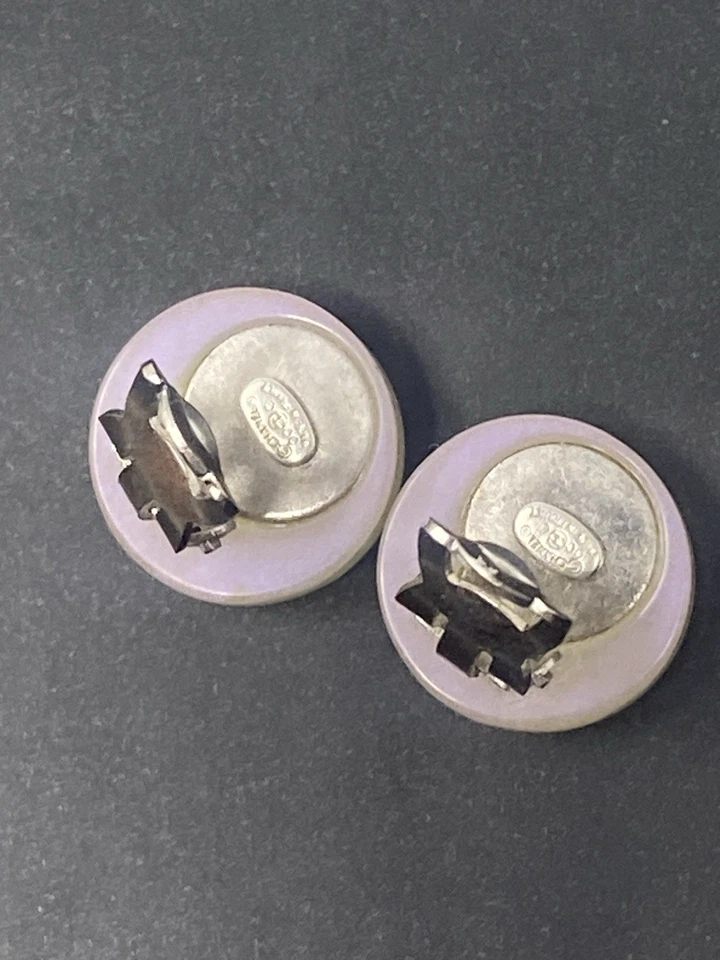 Pendientes Chanel CC Clip On  Foto 3 de 4