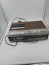 GE General Electric Alarm Clock AM FM Radio Model 7-4954A For Parts And Repair 