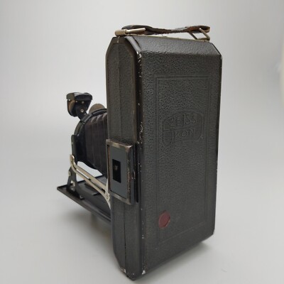 Zeiss Ikon Ikonta 520/2 6x9cm Film Camera w Novar-Anastigmat 10.5