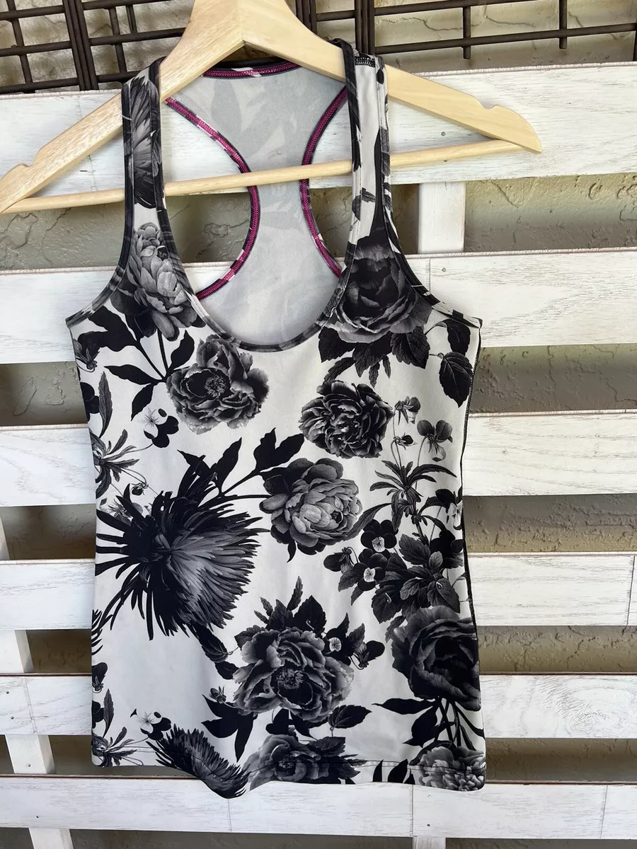 2 Lululemon Womens Tank Size 4 Black And White Floral Racerback Fitted Tops