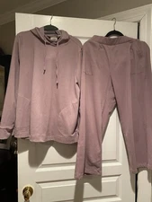 LOGO Lounge Purple Women’s Suit Size M/L 