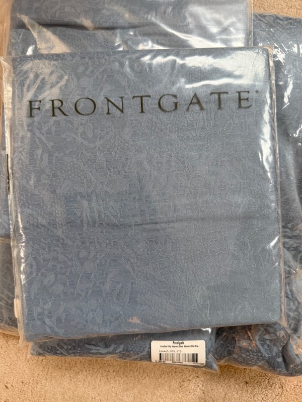 Frontgate Standard Pillow Sham Annalise Silky Jacquard Luxury BNWT