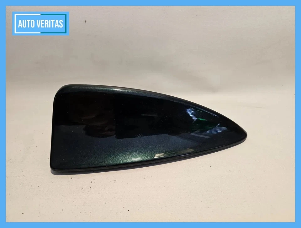 Original BMW E60 E61 Empty housing Aperture GPS roof antenna oxford green 213675 - Image 2 of 4