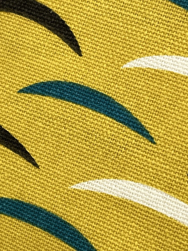 Tela Amarilla y Turquesa Exterior Oslo por Jessica Jones Estilo MCM Escandinavo Foto 4 de 4