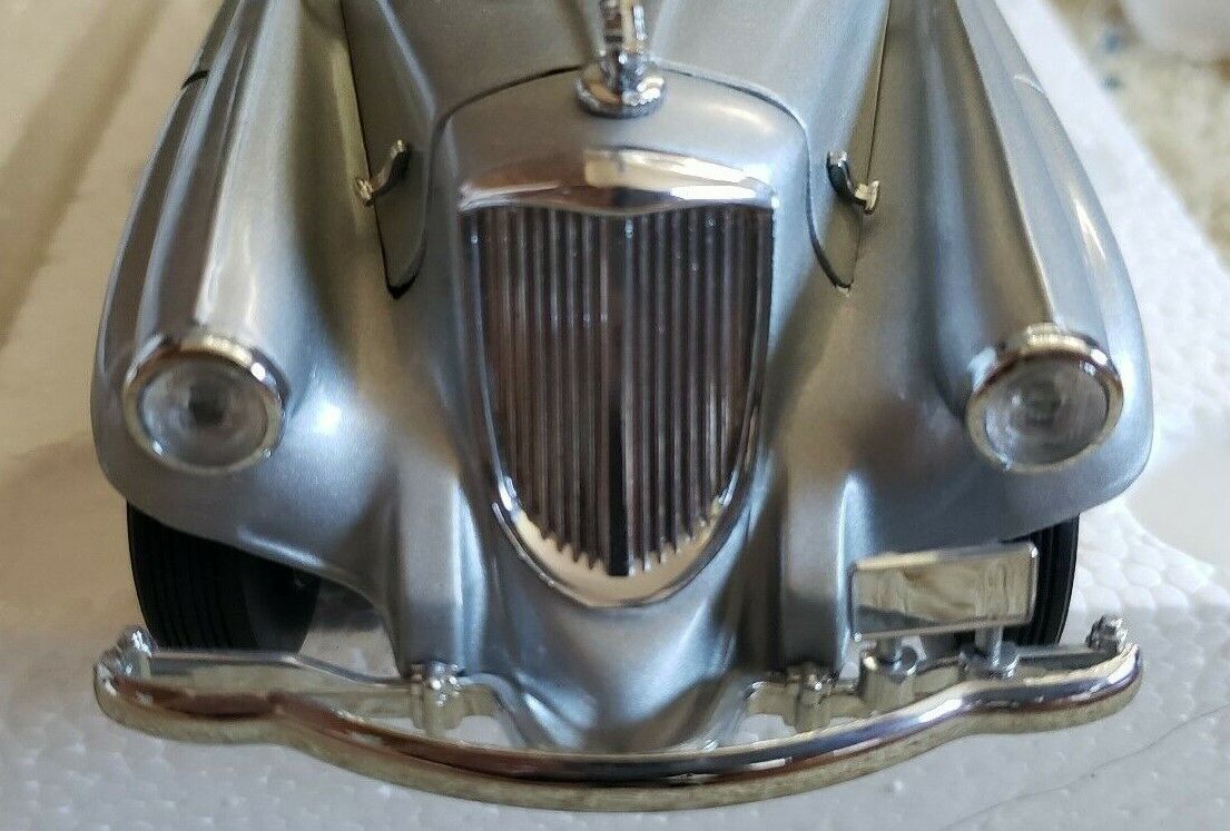 Picture 4 of 12