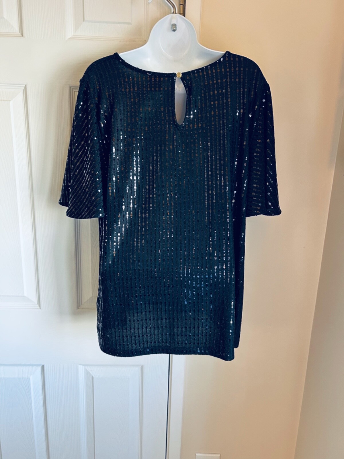 ANNE KLEIN Black Sequin Top with Flutter Sleeves,… - image 2