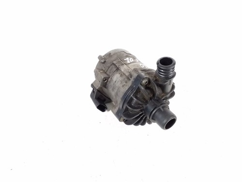 BMW 7 Serie F01 2009 Umwälzpumpe 7566335