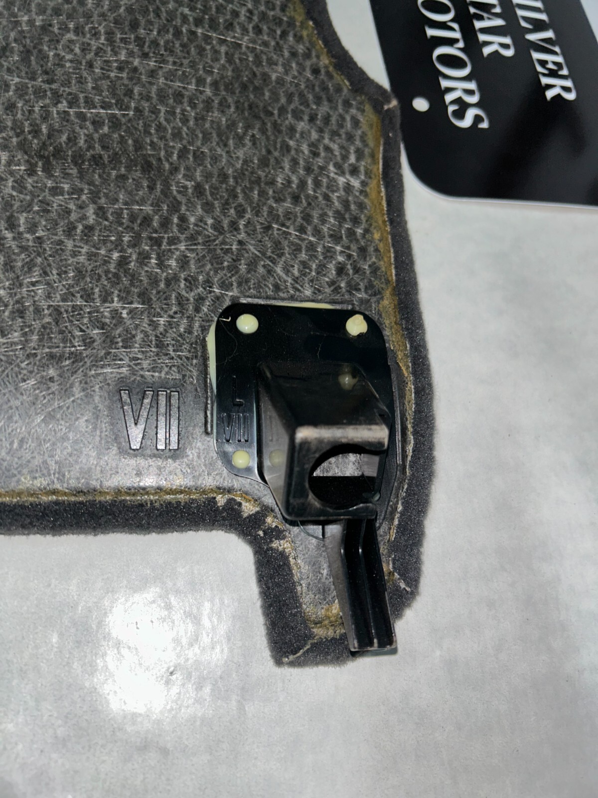 2011 2012 2013 2014 2015 AUDI R8 REAR LEFT CARPET PANEL COVER GRAY 427871919