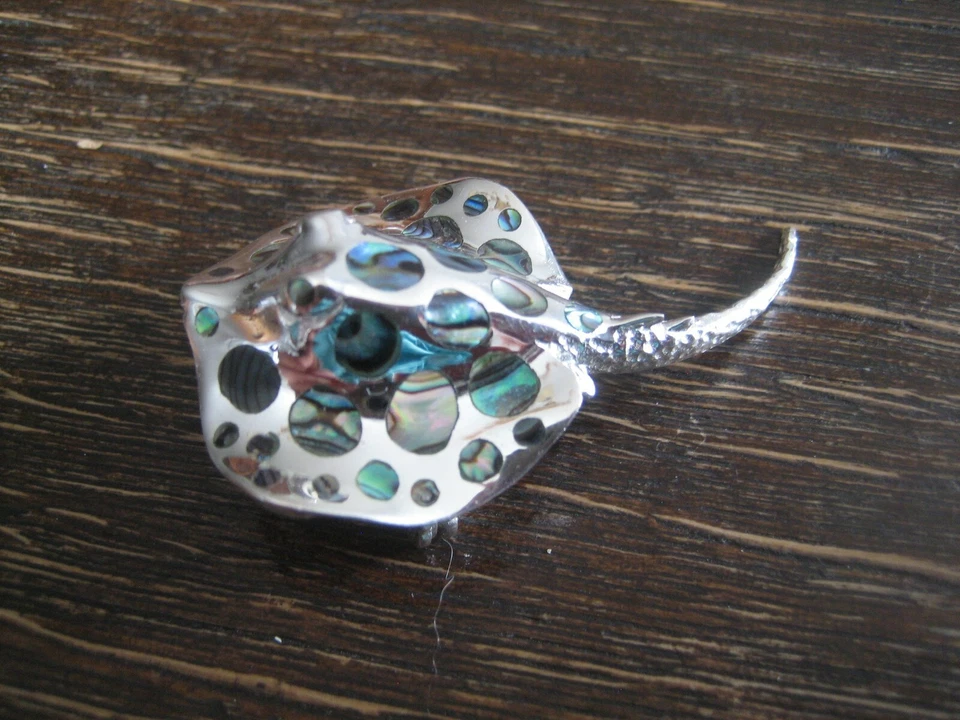 Rarität Anhänger Brosche Rochen Stachelrochen 925er Silber Taucher Surfer Pirat - Bild 2 von 4