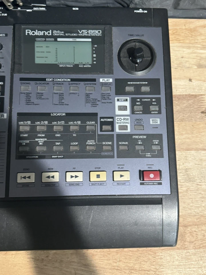Roland VS-890 24-bit Digital Studio Workstation With Power Cord - Image 3 of 4