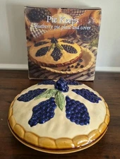 Pie Keeps Blueberry 🫐 Over And Back NIB Perfect For Holiday Decor Pie Holder 