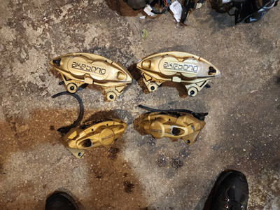 2012 INFINITI G37 V36 CONV #421 FRONT & REAR BRAKE CALIPERS AKEBONO SET