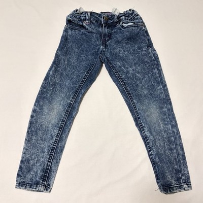 Real Love Girl s Stonewashed Jeans Size 5 button and zip closure