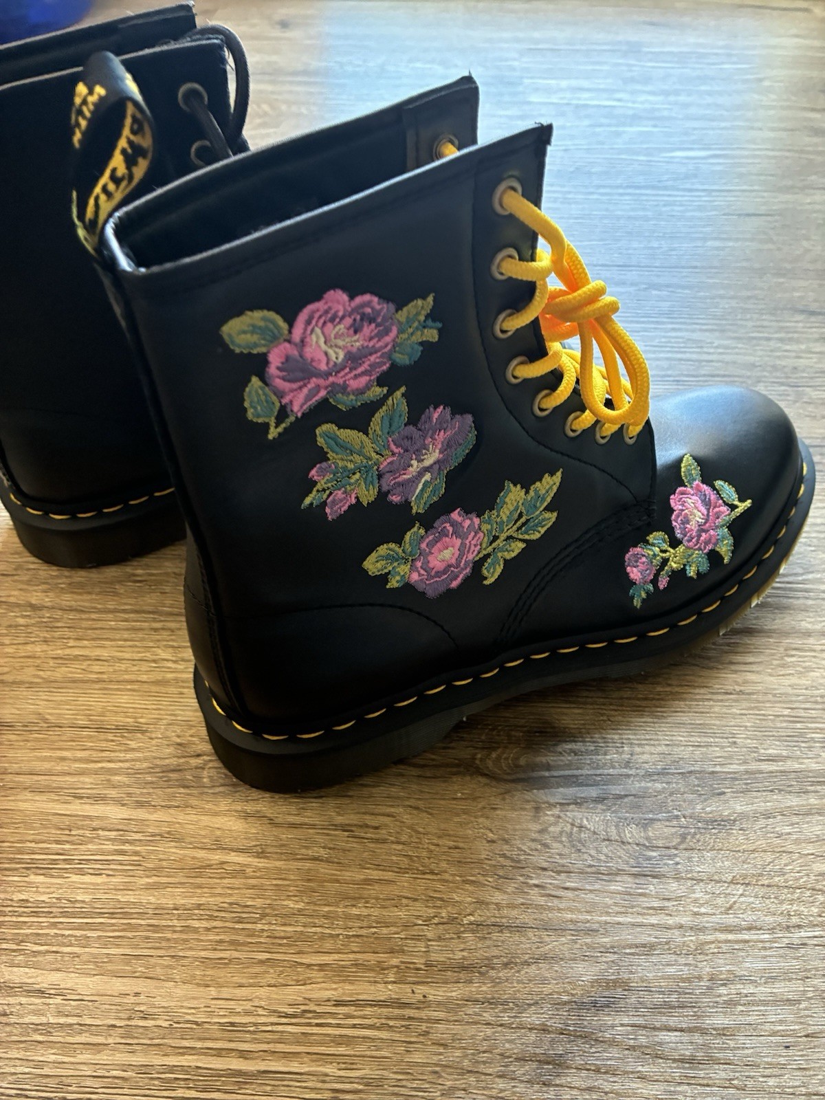 Dr. Martens 1460 Vonda II Embroidered Floral Leather Women’s Boots Size 11 Rare image 6