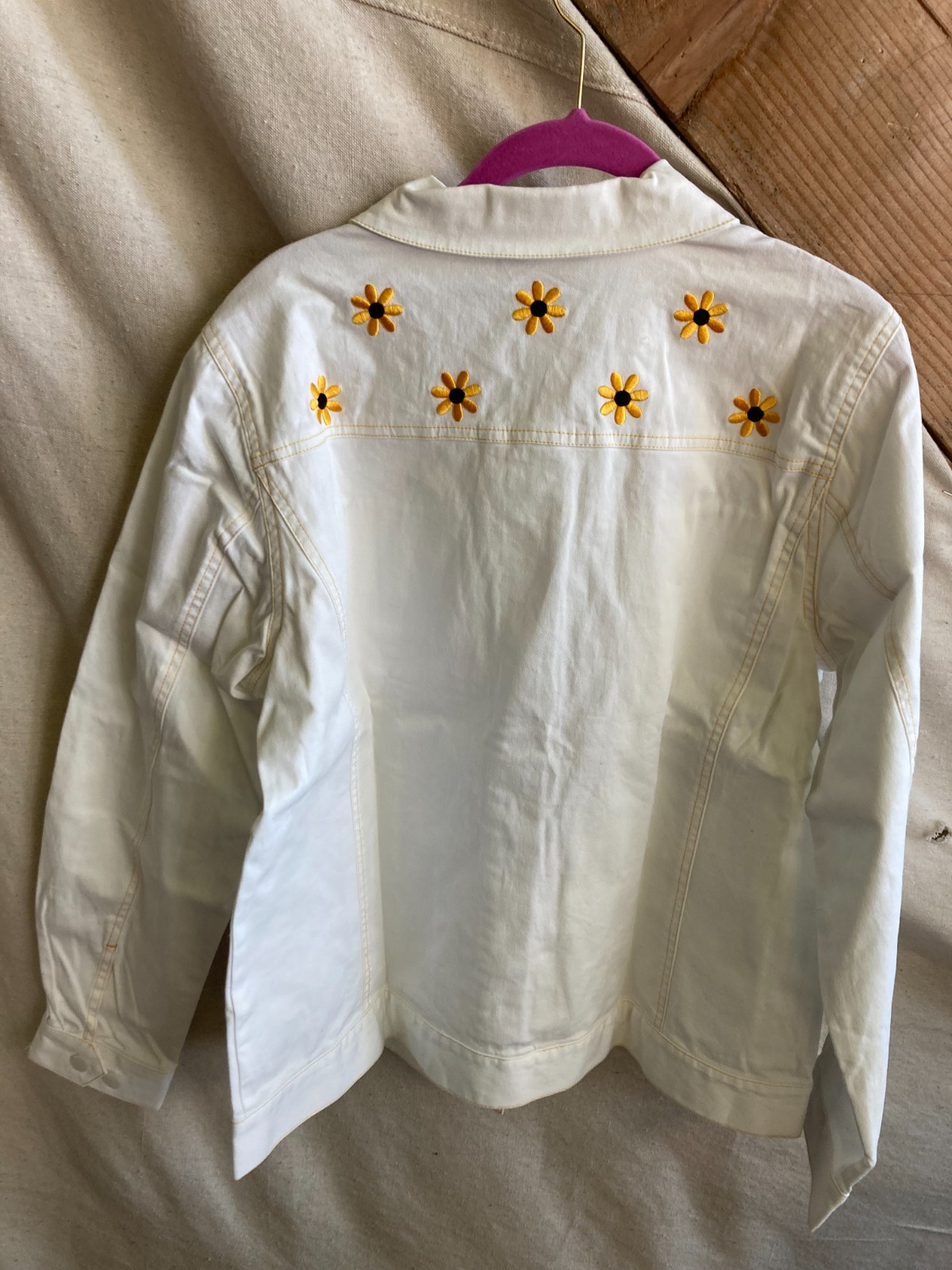 Bob Mackie Jacket Wearable Art Yellow Daisies NEW… - image 6