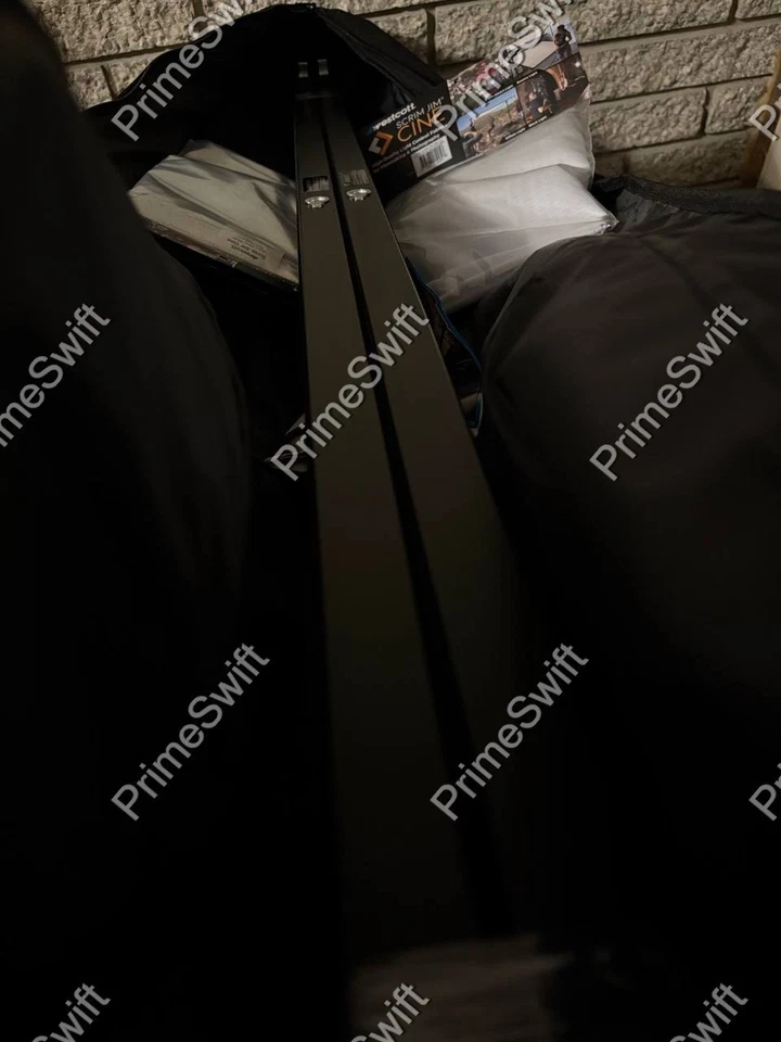 Kit de Cine Westcott Scrim Jim 4x4 con Difusor y Rebote Plateado/Blanco, 1891-N Foto 3 de 4