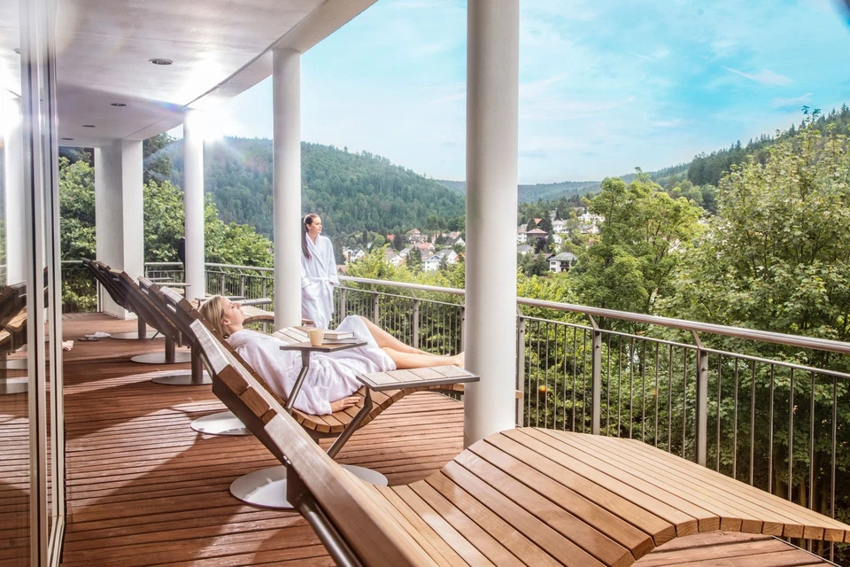 3 Tage Kurzreise Bad Herrenalb Schwarzwald | 4*S Hotelgutschein ÜF 2P Wellness - Bild 2 von 4