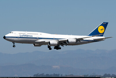 1:400 NG Lite Lufthansa B747-8 D-ABYT Passenger Airplane Diecast Model