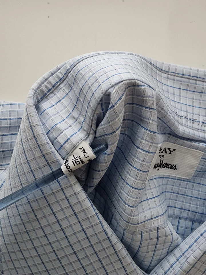 Fray Neiman Marcus. Men Dress Shirt. Made In Italy. 16.5L - Image 3 of 4