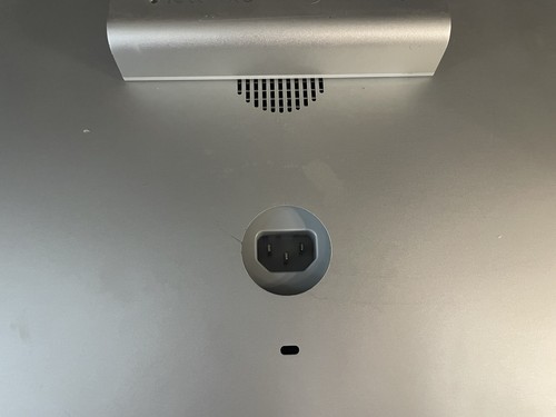 APPLE A1316 CINEMA DISPLAY MONITOR: 27” **FOR PARTS** NO STAND NO WIRES SEE PICS - Picture 4 of 6