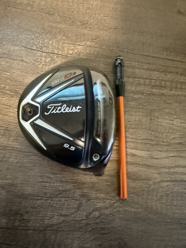 Titleist 915D3 9.5 Driver 440cc Head Only RH with Titleist shaft tip