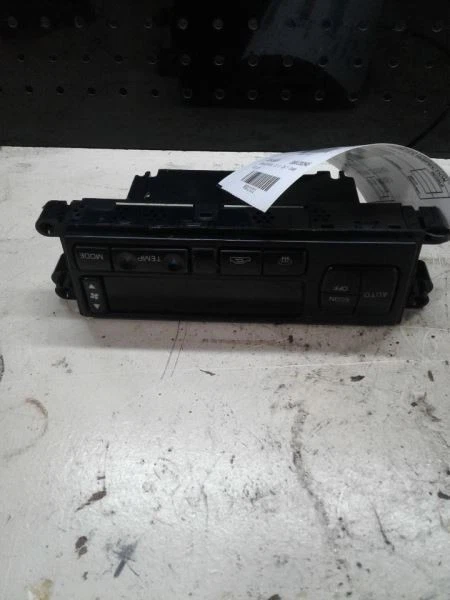 Temperature Control From 12/98 Fits 99 INFINITI QX4 121212 - Image 2 of 4