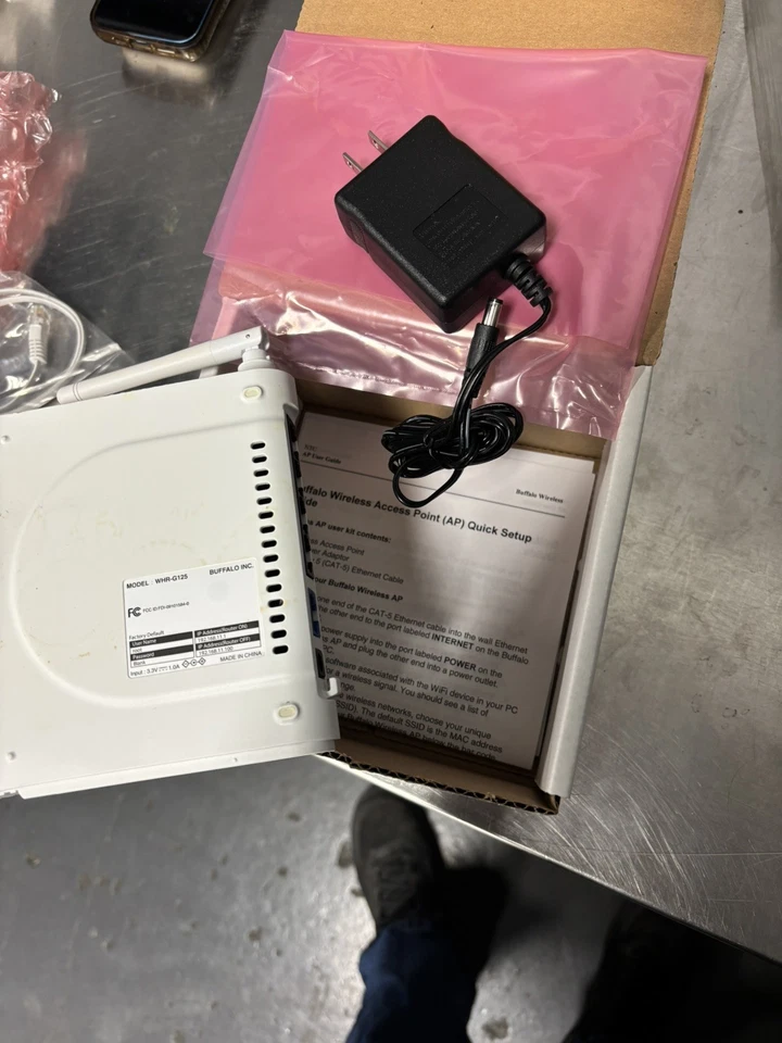 NOVO Roteador Buffalo 2 WHR-G125 com Adaptador e Ethernet - Imagem 2 de 4