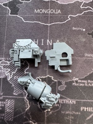 Space Wolves Dreadnought rechter Arm Warhammer 40K teilmontiert Murderfang
