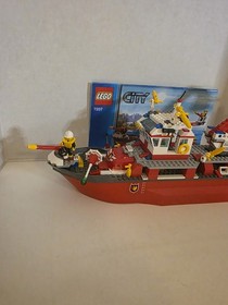 Lego 7207 City Fire Fire Boat Ship Retired 100% Complete Pre-owned No Box