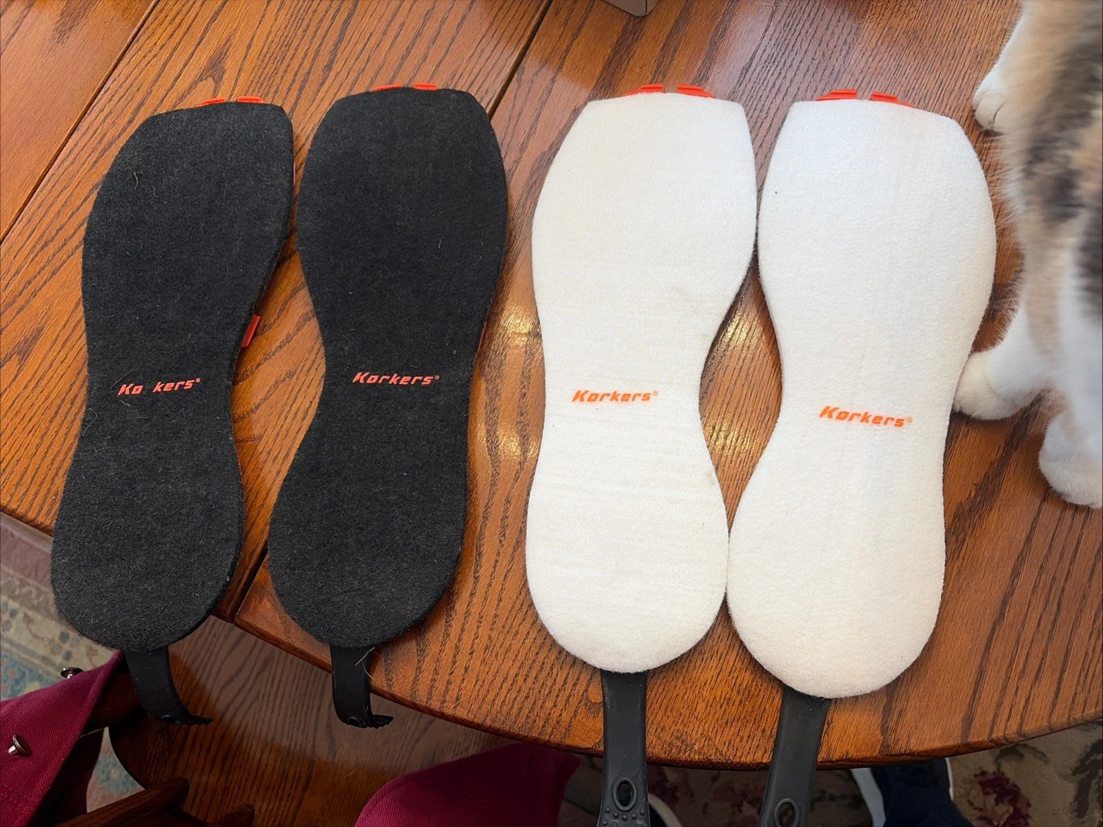 2 Pairs Korkers OmniTrax V3.0 Felt Fishing Shoe Sole, 15, White/Orange + Black/o