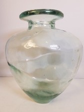 Jarrón de vidrio reciclado teñido verde de 10" estilo damajuana vintage MCM. España??