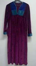 VINTAGE House Dress Womens Medium Robe Coat Nightgown Purple Teal L/S Velour