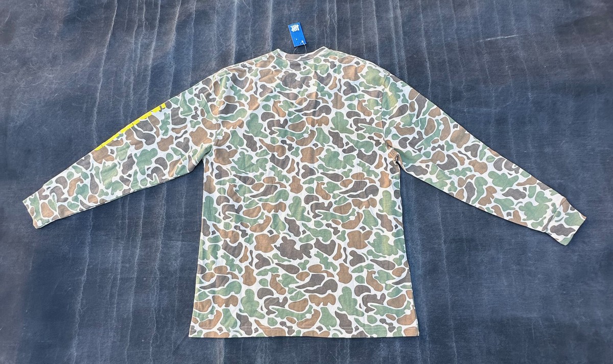 Undefeated Desert Duck Men's Camouflage Long Sleeve Shirt Size M