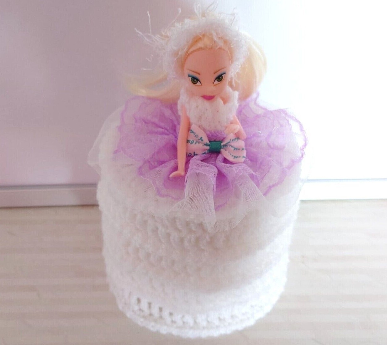 NEW DESIGN WEDDING TOILET ROLL DOLL COVER CROCHET HANDMADE GREAT GIFTS
