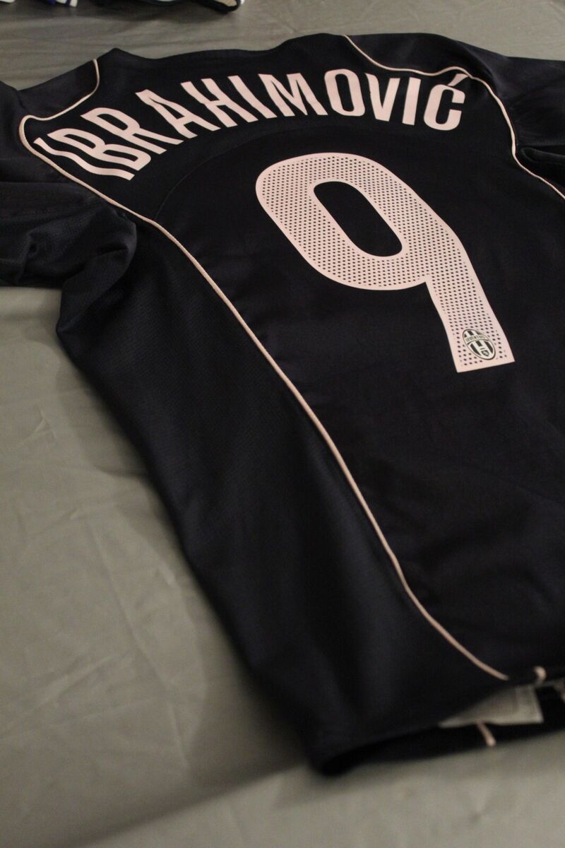 Juventus Away Shirt 2004/05 IBRAHIMOVIC #9 (S) | eBay Juventus Away Shirt 2004/05 IBRAHIMOVIC #9 (S) | eBay