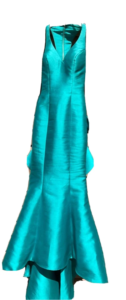 $450 Vestido Formal Verde Azulado Jerez Colina Baile de graduación Talla 0 Pequeño Sirena Volantes Inferior Vestido Foto 2 de 4
