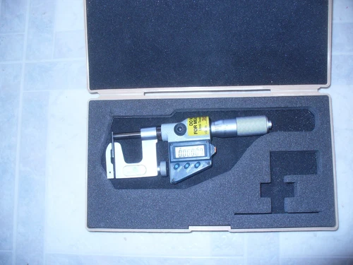 Mitutoyo 317-711-30 ACM-1"DX Micrometer, IP65, Uni-Mike, 0"-1",0.00005"/0.001 mm