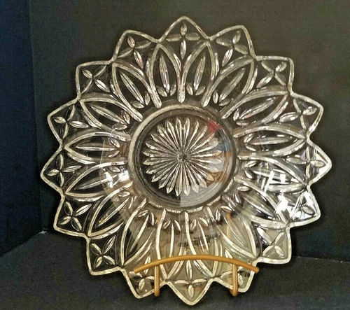 Vintage Federal Glass Petal Pattern 10" Clear Glass Bowl