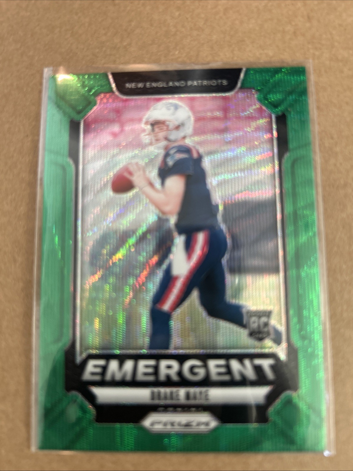 2024 Panini Prizm - Emergent Drake Maye #4 Green Wave Prizm (RC)