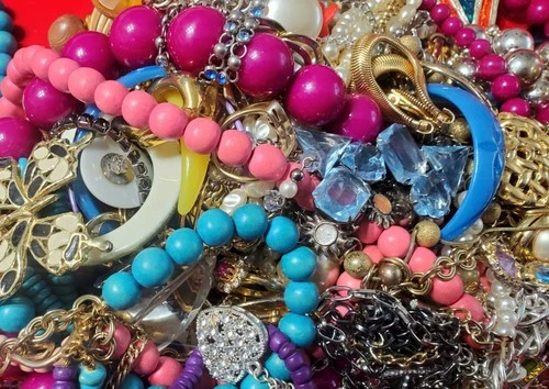 3 Lbs. Vintage to Modern Costume Jewelry Junk Tangled Estate Craft Lot (Lt # AA)